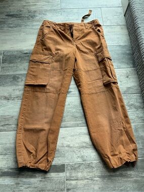 No Boundaries Men's Cargo Pants in Brown
